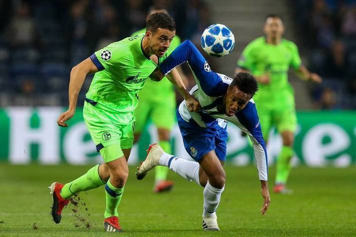 雷速-最后时刻法甲焦点战，费耶诺德完成迎来里程碑，悬念犹存，赛季目标并未改变(费耶诺德比赛中断原因)