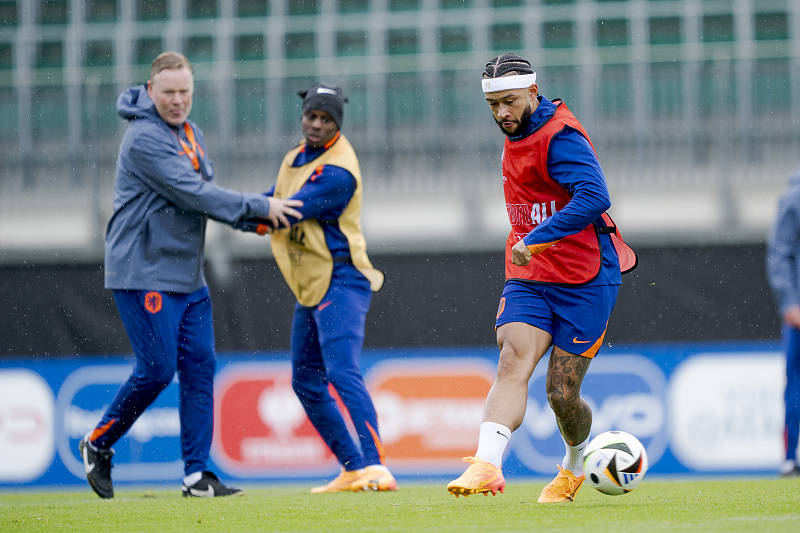 雷速-莱万多夫斯基遭遇二十连败，塞尔维亚队教练面临压力！的简单介绍