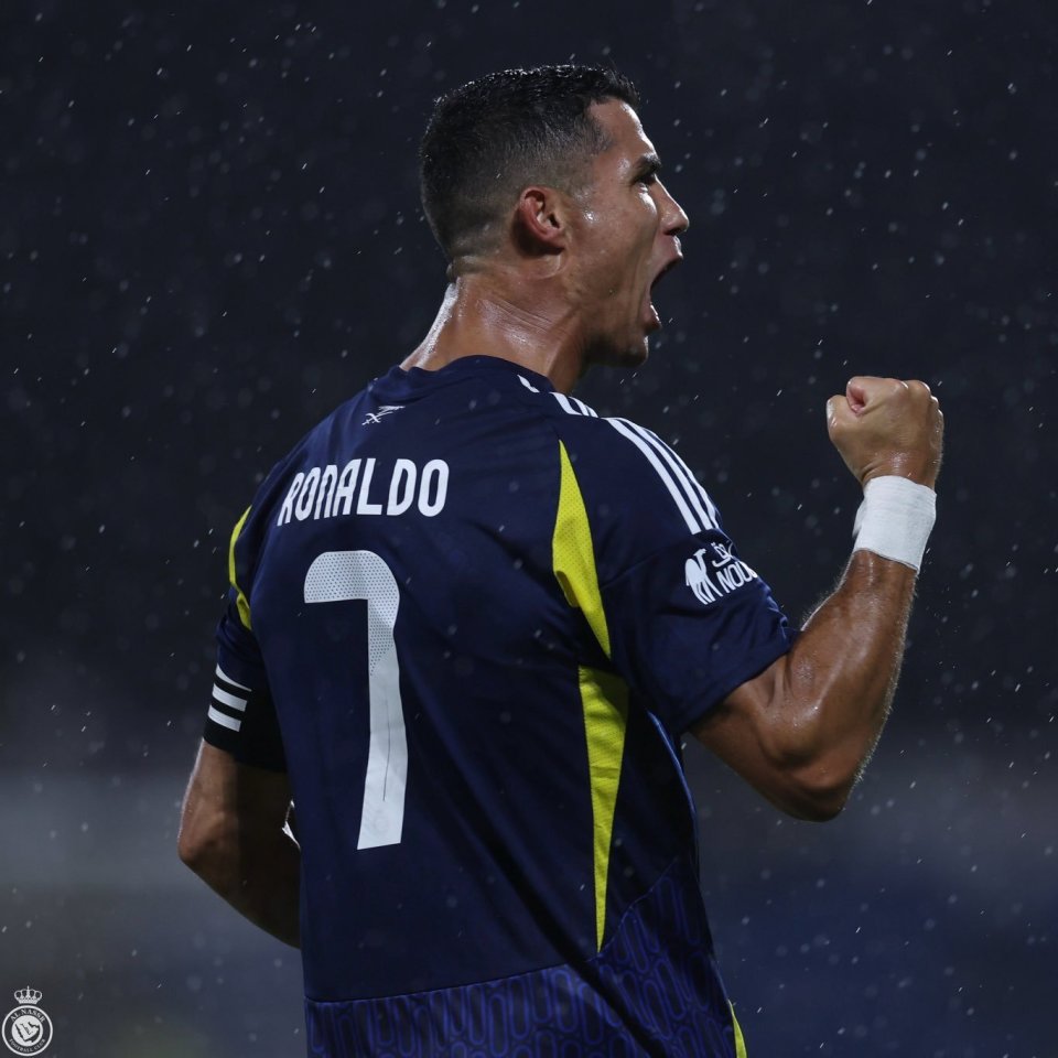 C罗迎来十赛季高光表现，法国队球迷沸腾！的简单介绍