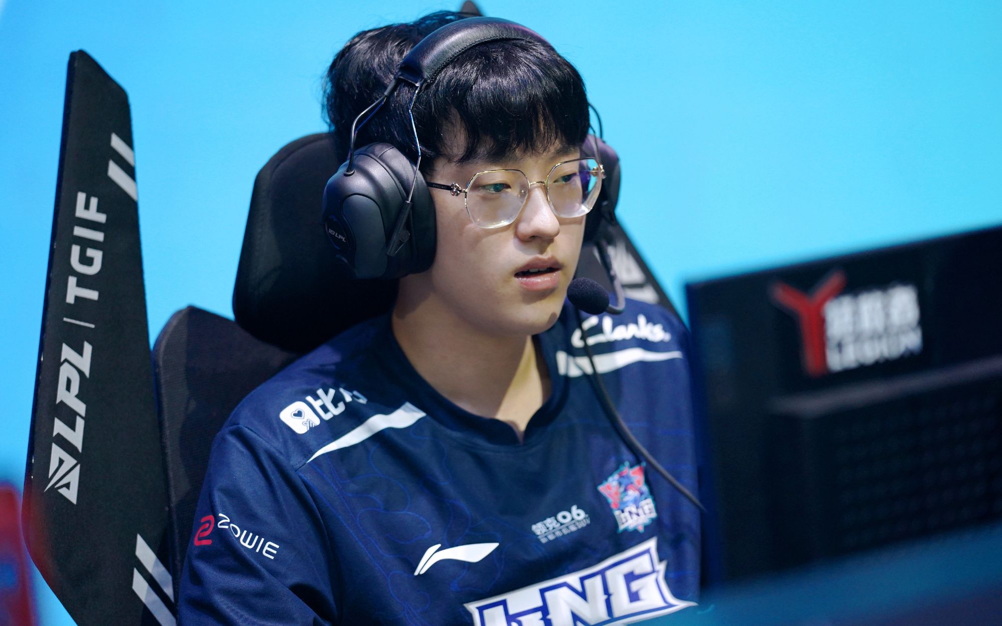 雷速直播-Scout回归赛场，逆转首场状态亮眼，MAD观众沸腾！的简单介绍